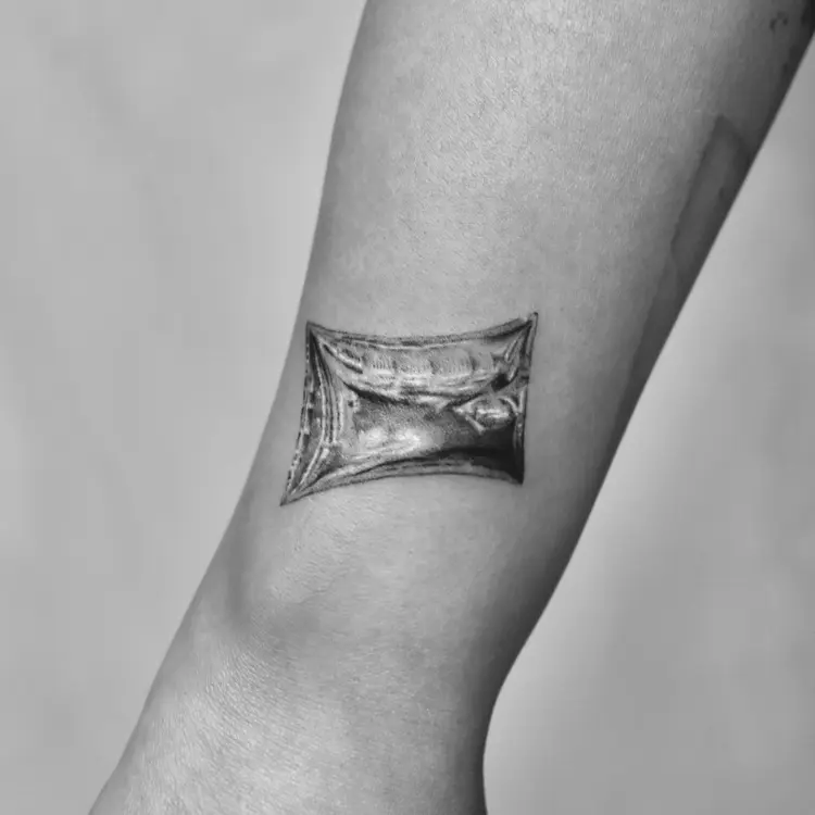 40.tatt