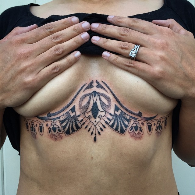Full Circle Tattoo