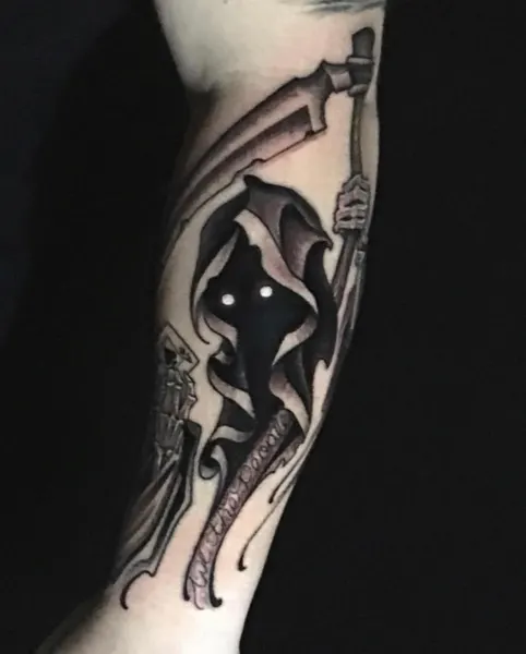 Ink and Dagger Tattoo