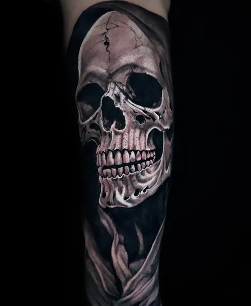 Full Circle Tattoo