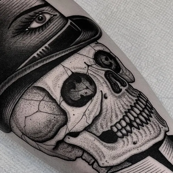 black_casket