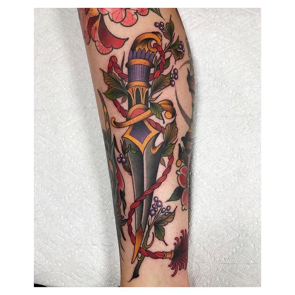 Full Circle Tattoo