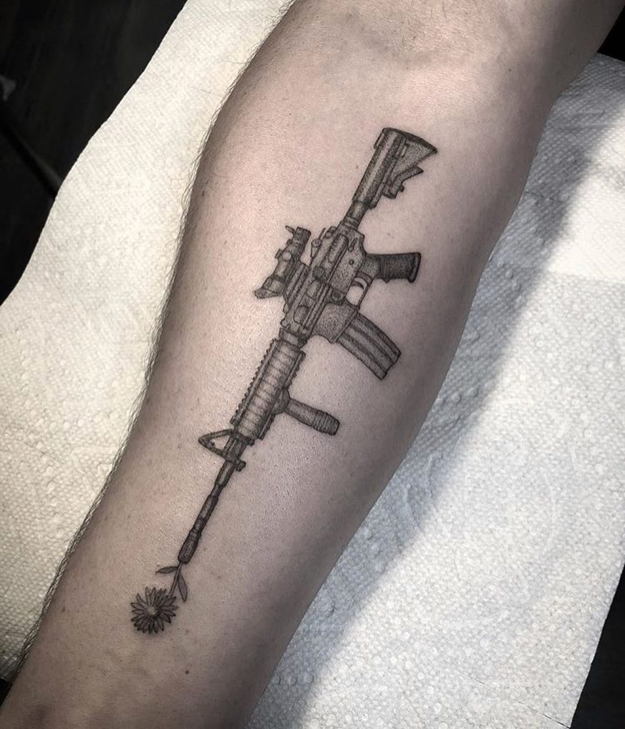 Full Circle Tattoo
