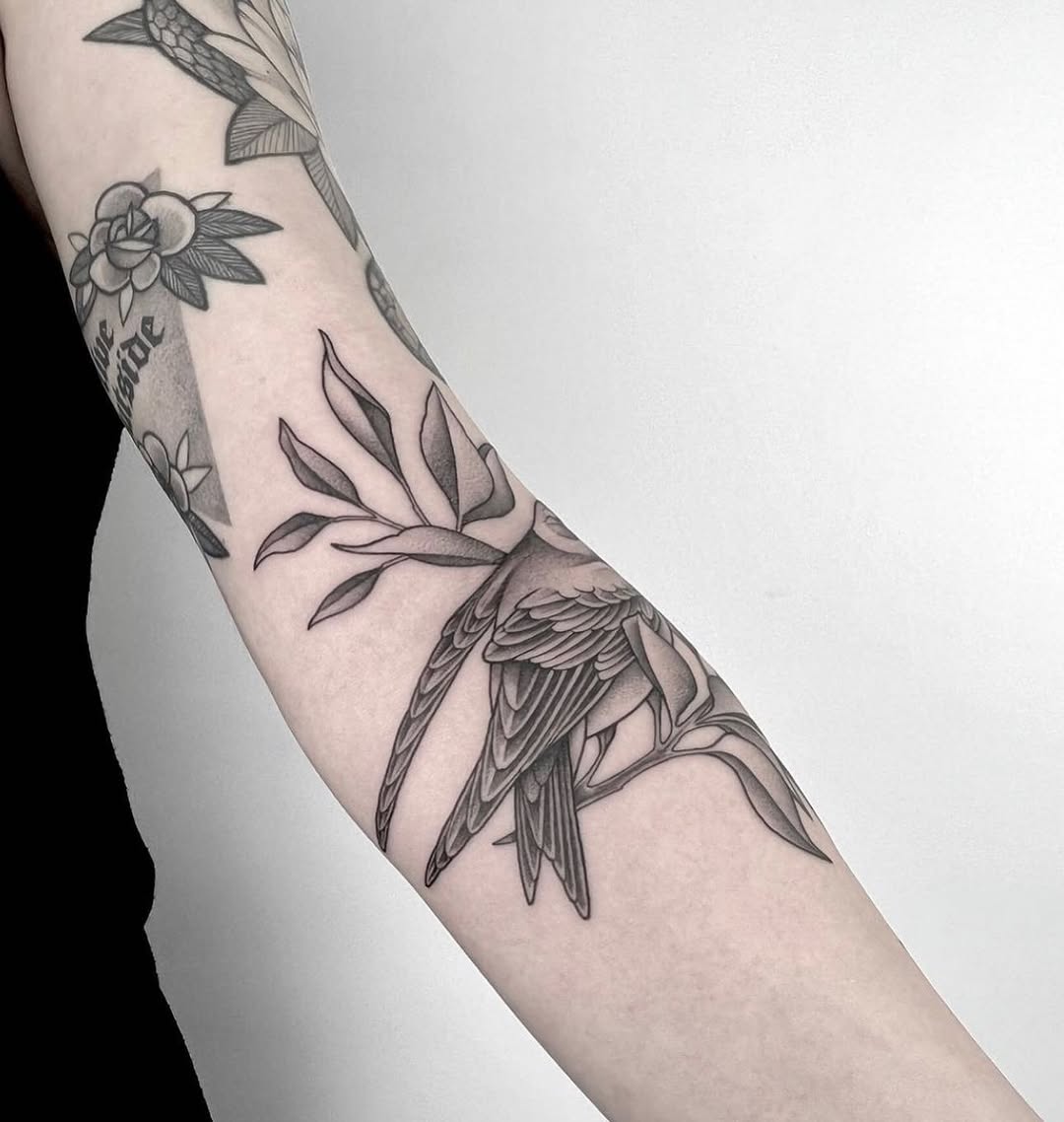 Full Circle Tattoo