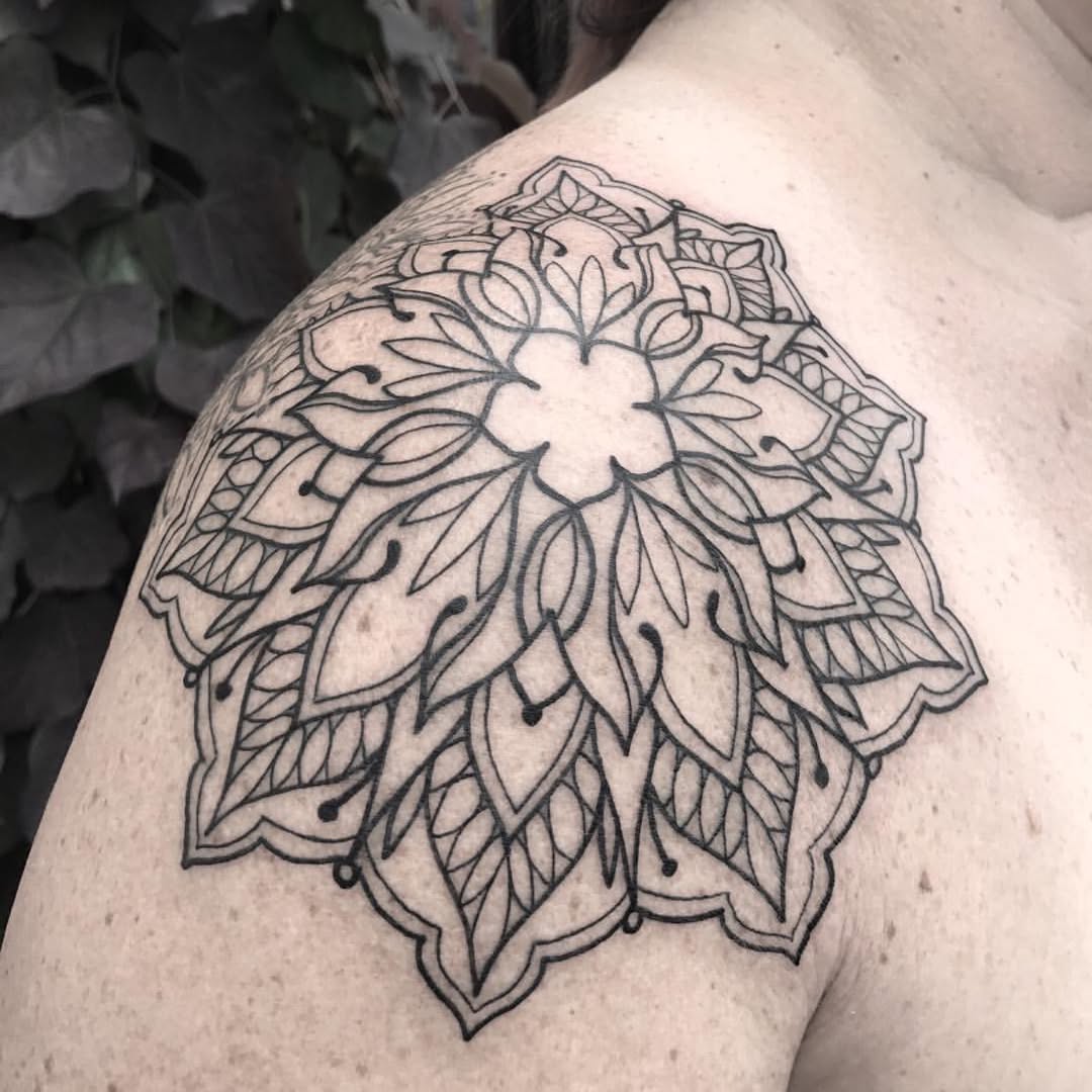 Ink and Dagger Tattoo