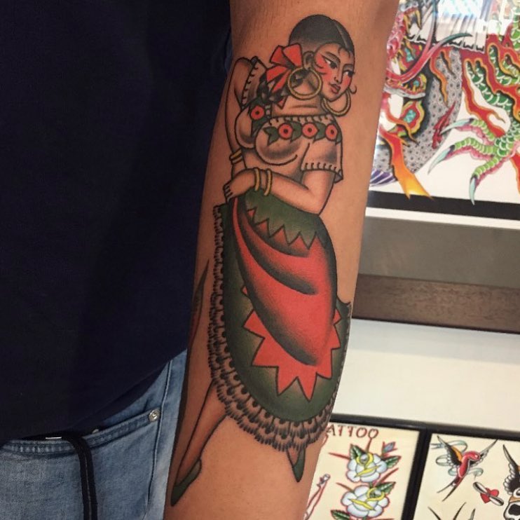 Full Circle Tattoo