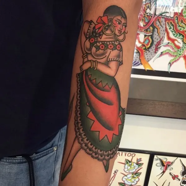 Full Circle Tattoo