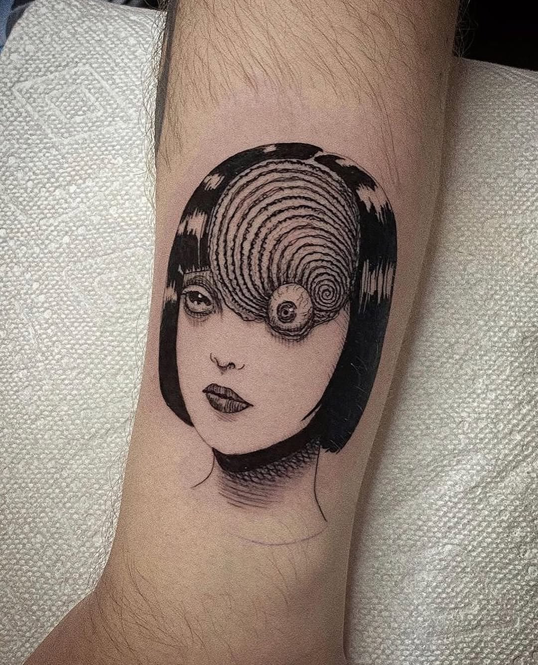 Full Circle Tattoo
