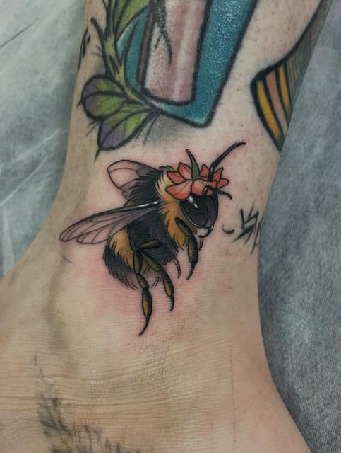 Animal, 벌