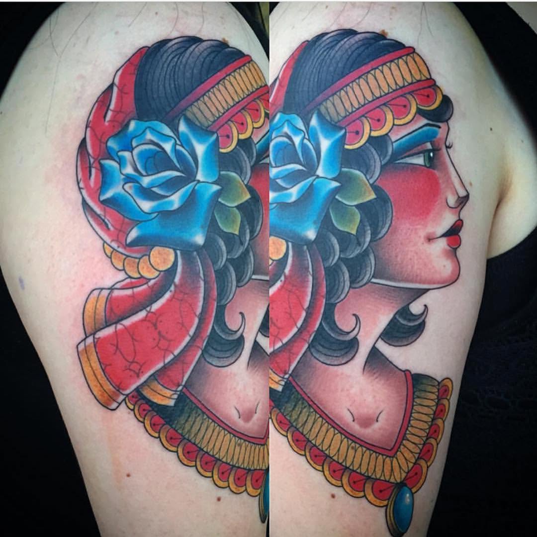 Full Circle Tattoo