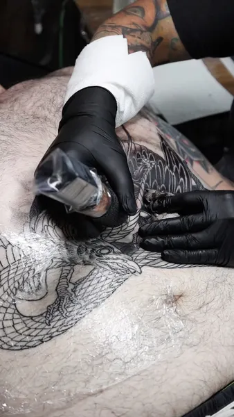 Full Circle Tattoo