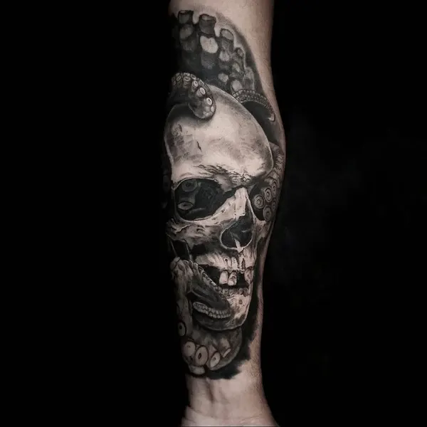 Ink and Dagger Tattoo