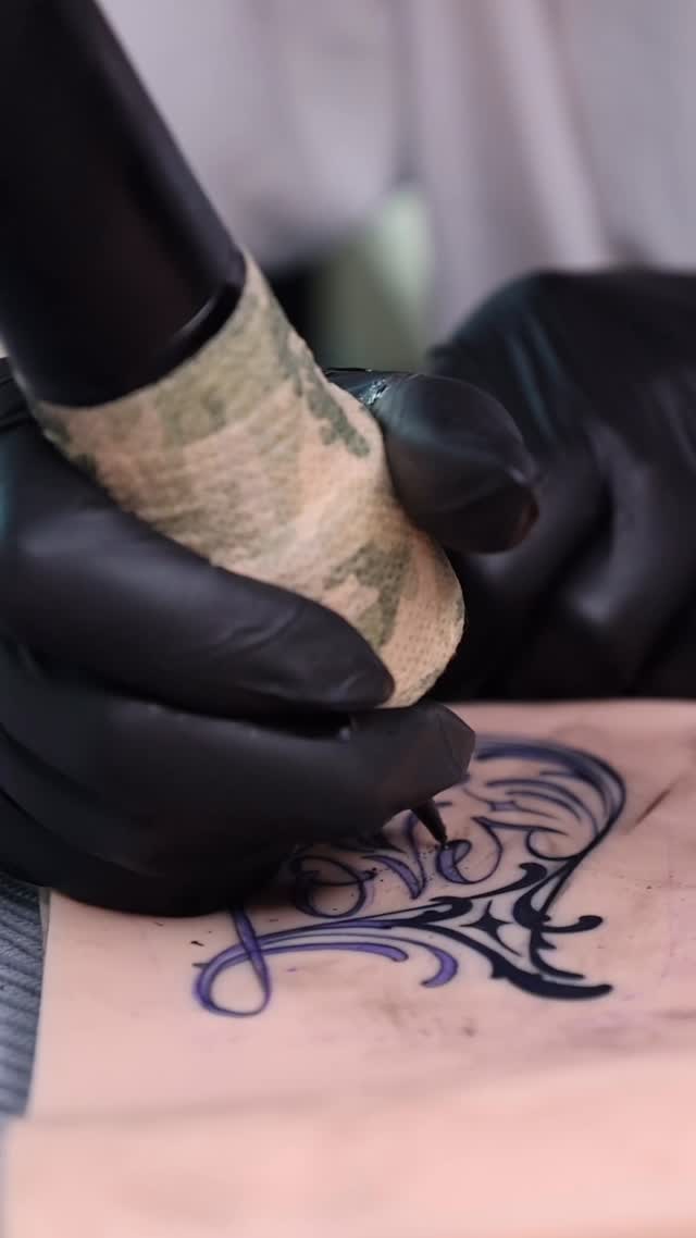 Full Circle Tattoo