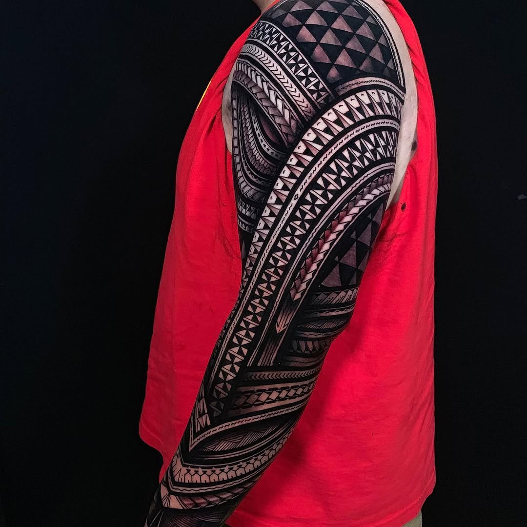 Ink and Dagger Tattoo