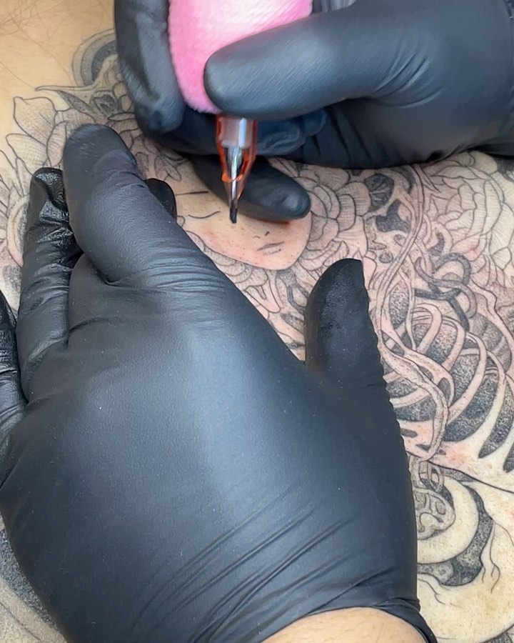 Full Circle Tattoo