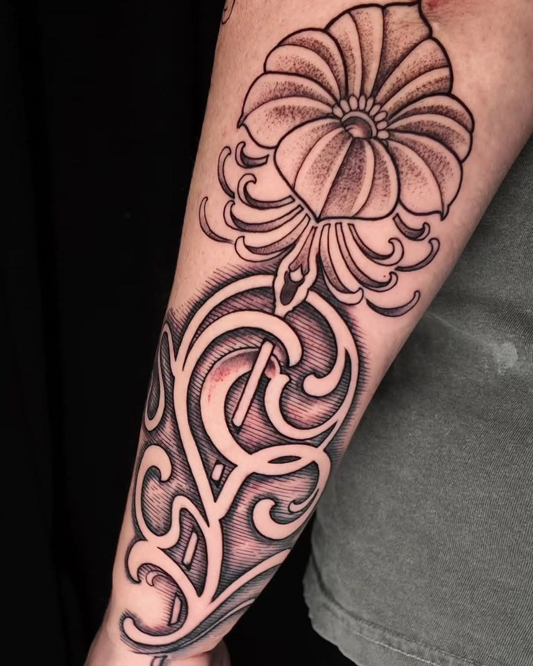 Ink and Dagger Tattoo