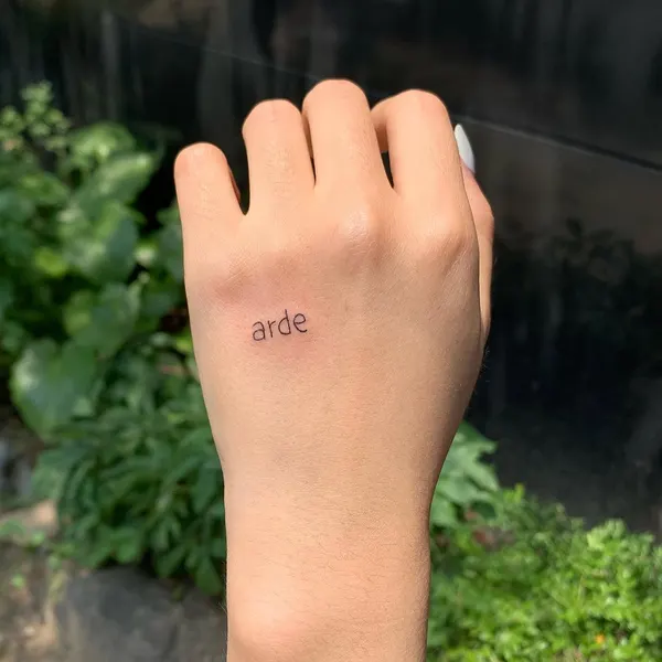 Lettering, Mini