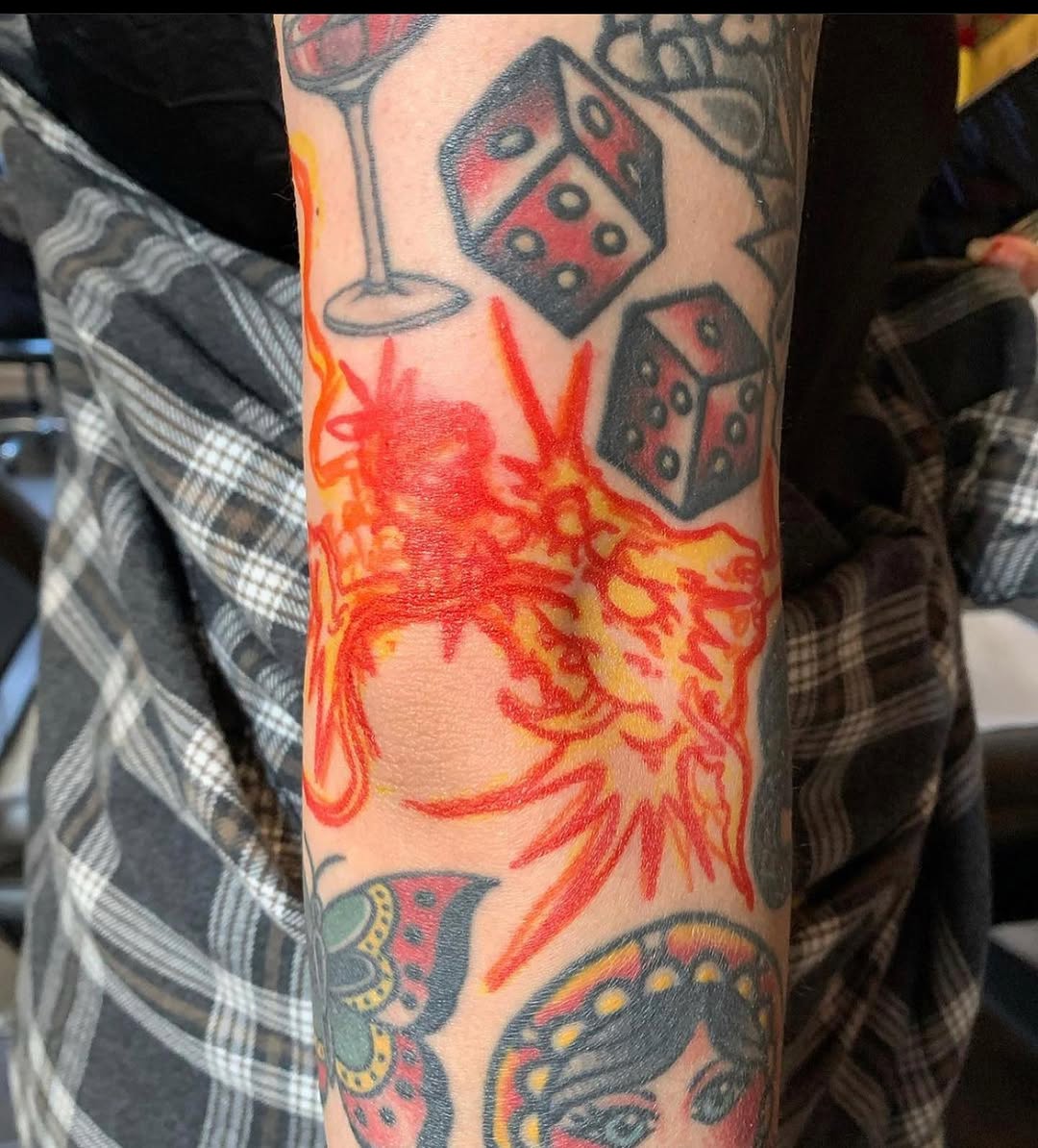 Full Circle Tattoo