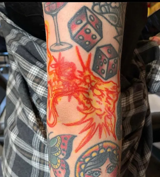 Full Circle Tattoo