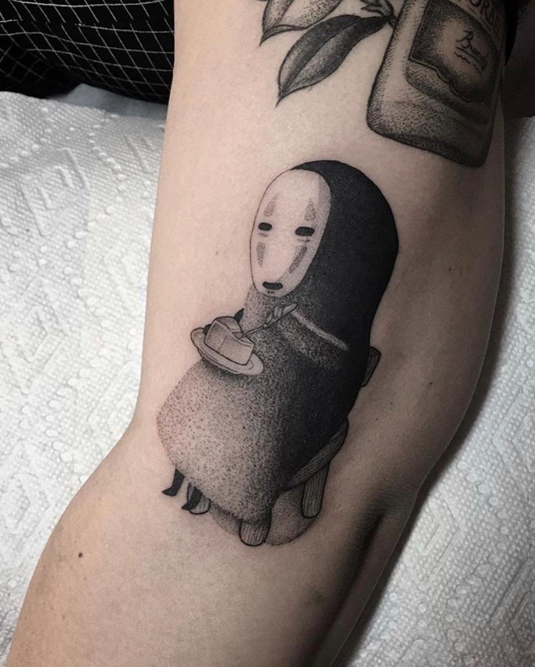Full Circle Tattoo