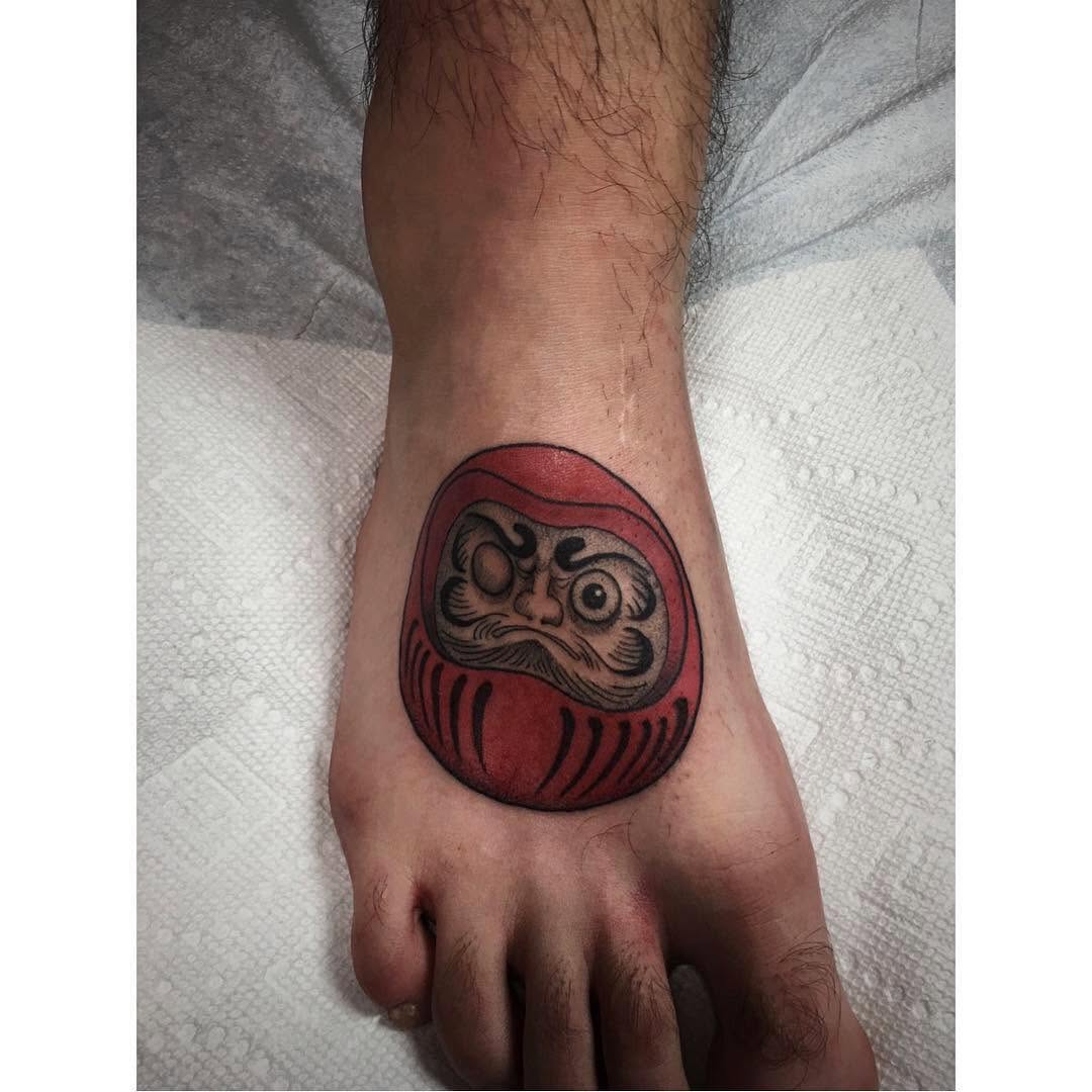 Full Circle Tattoo