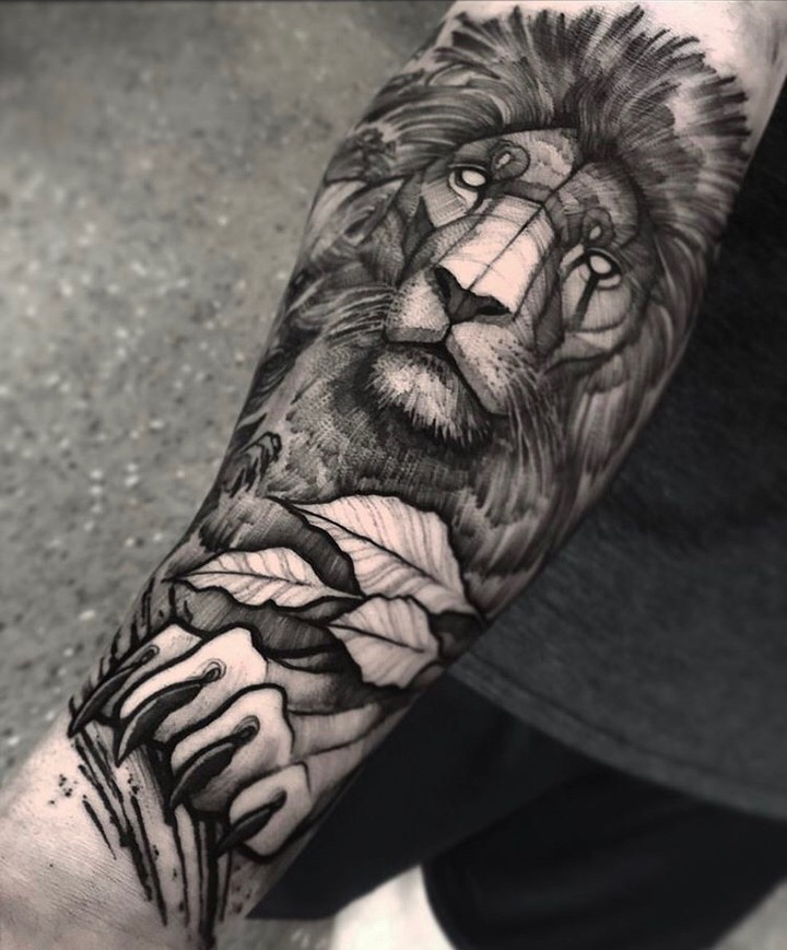 Ink and Dagger Tattoo