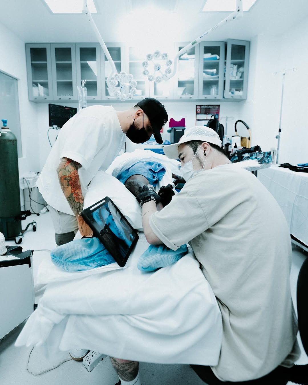 tattooist_bk