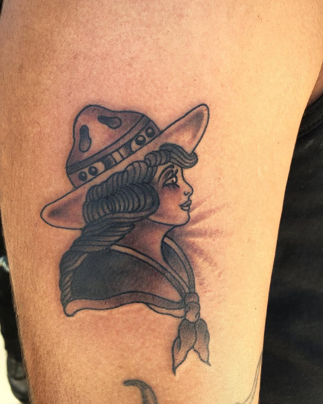 Full Circle Tattoo