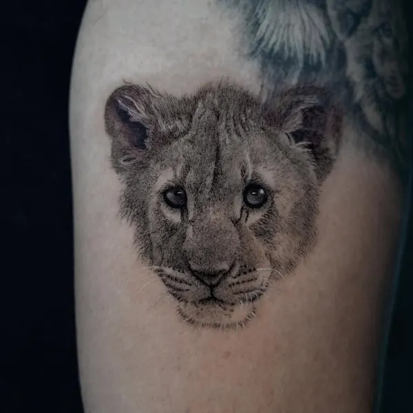 lewis.tattoo