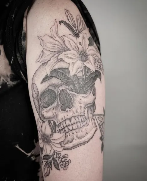 Full Circle Tattoo