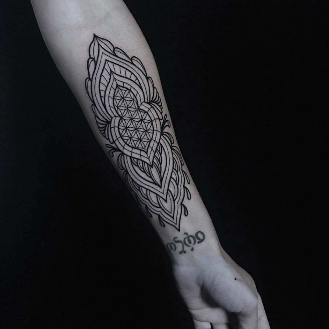 Ink and Dagger Tattoo
