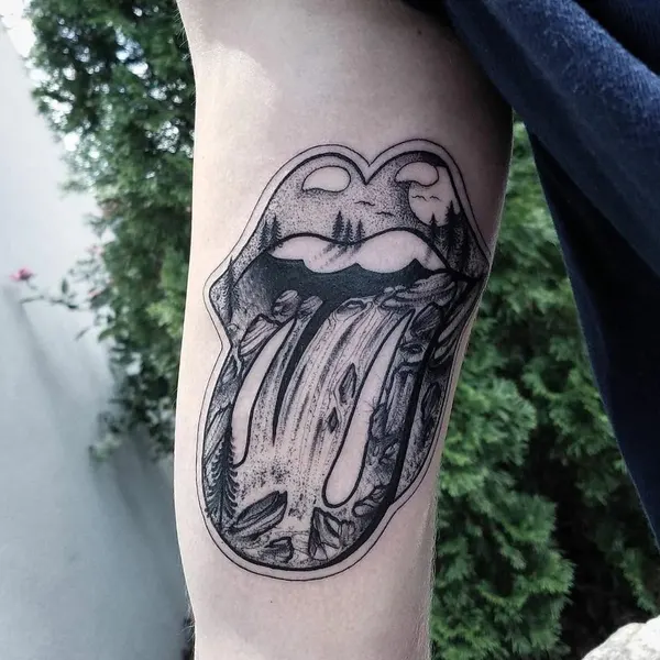 Ink and Dagger Tattoo