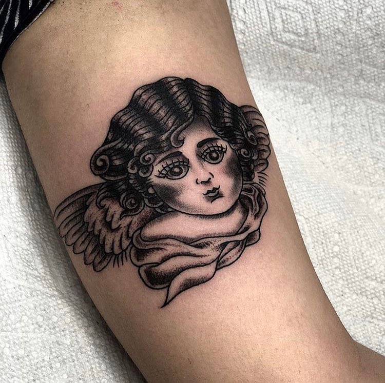 Full Circle Tattoo