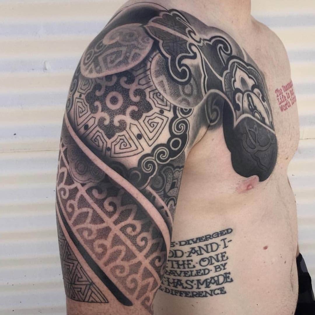 Full Circle Tattoo