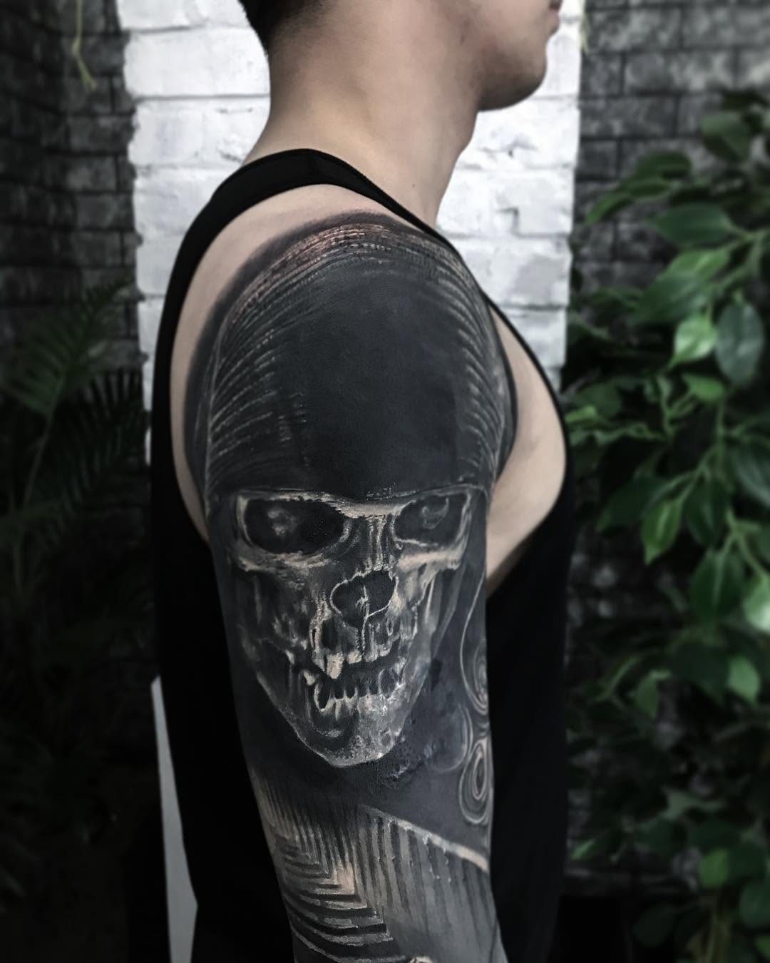 tattooist_bk