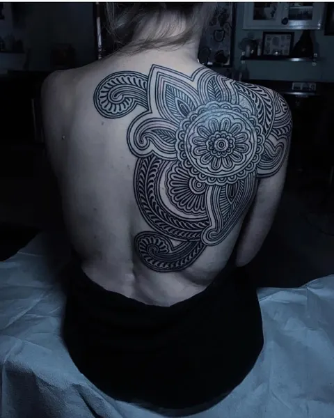 Ink and Dagger Tattoo