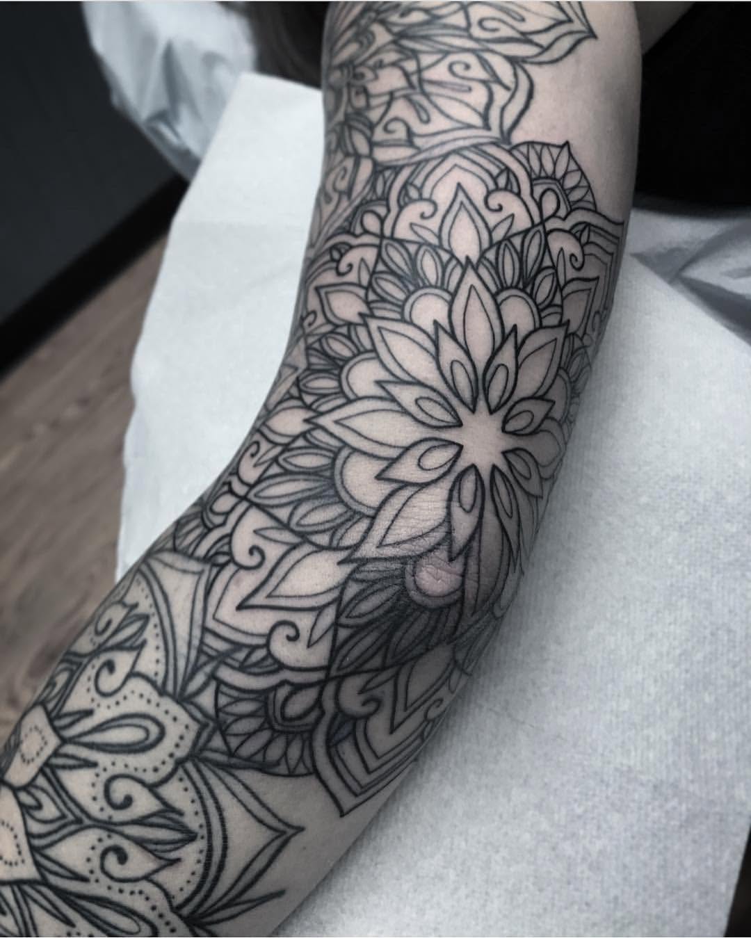 Ink and Dagger Tattoo
