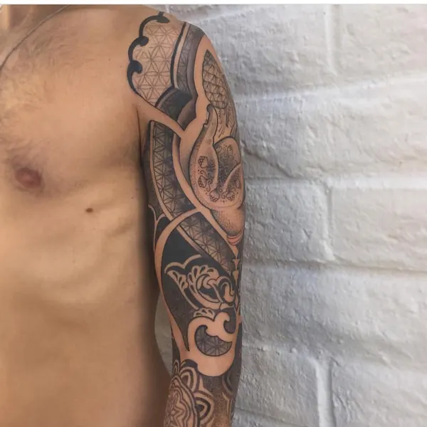 Full Circle Tattoo