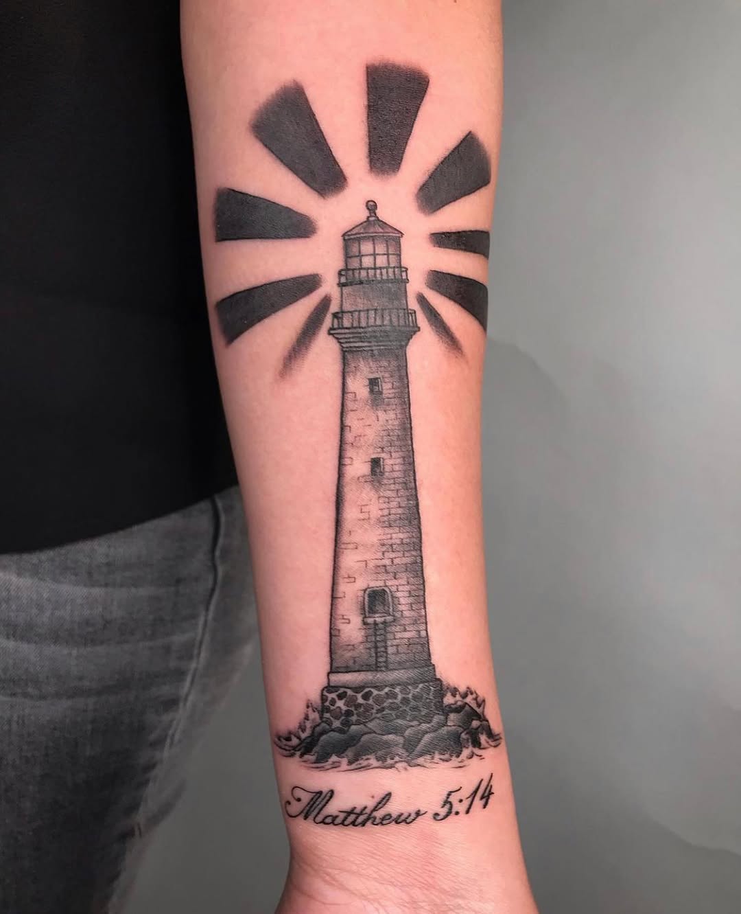 Full Circle Tattoo