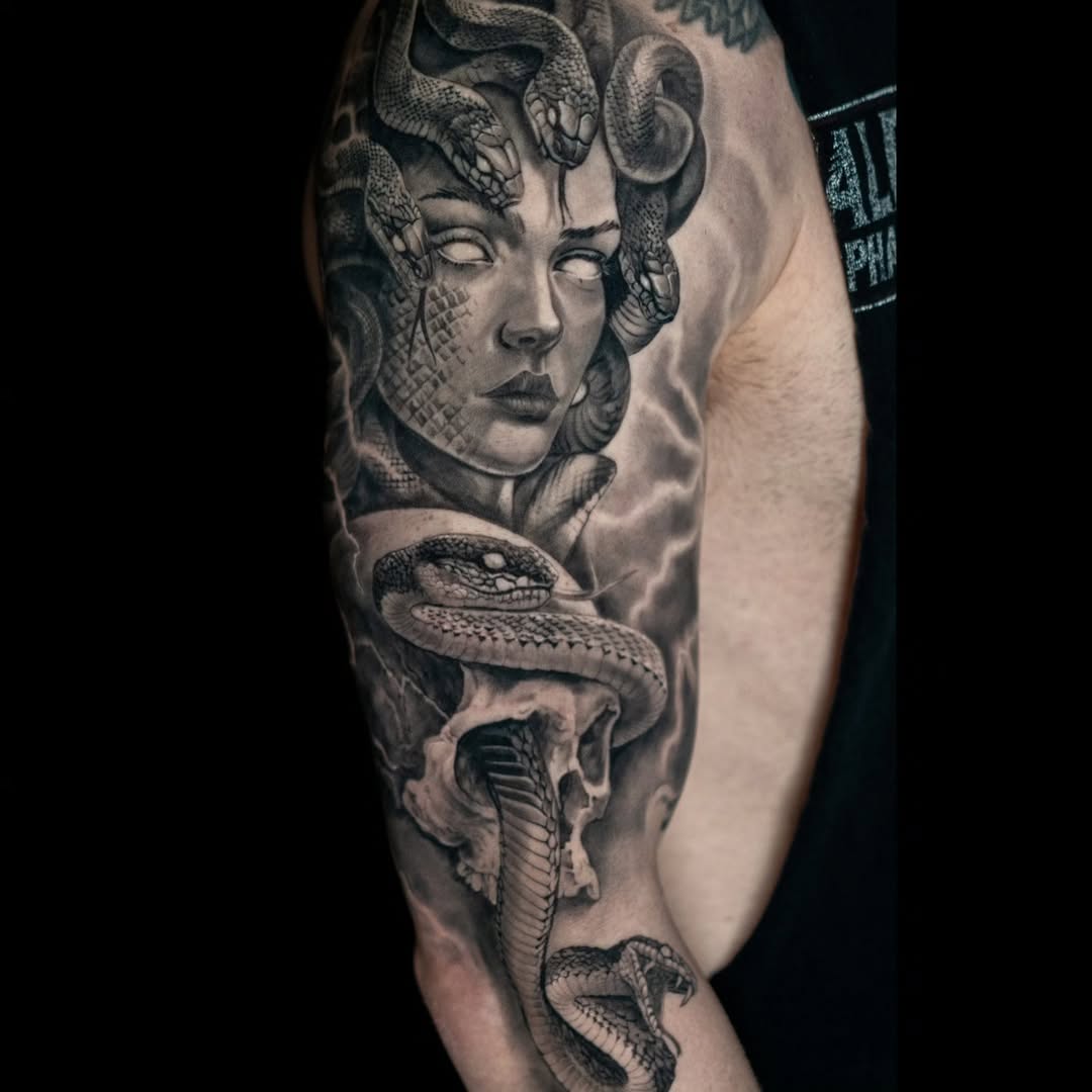 Ink and Dagger Tattoo
