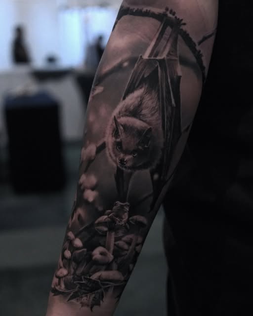 Dragon, 박쥐