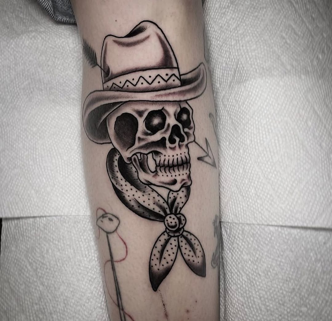 Full Circle Tattoo