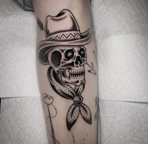 Full Circle Tattoo