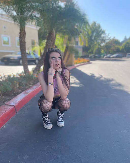 lizzz_16