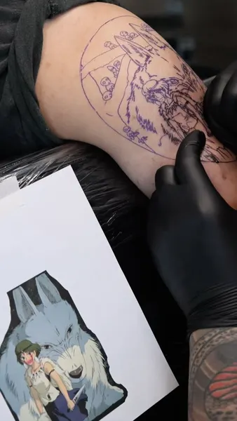 Full Circle Tattoo