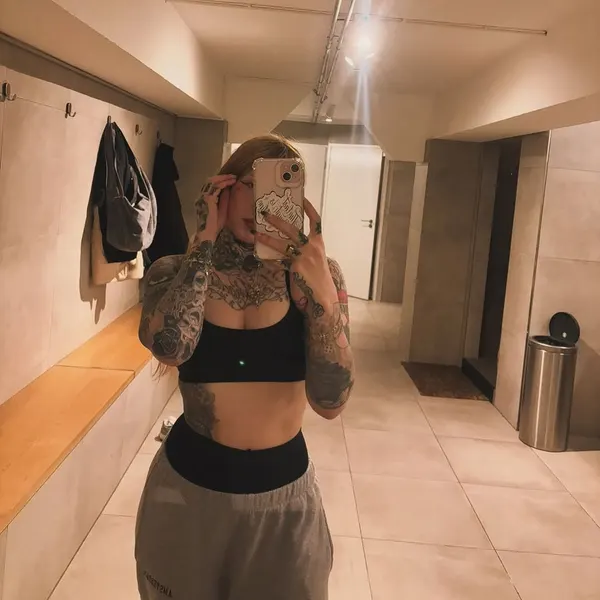 Emma Scott