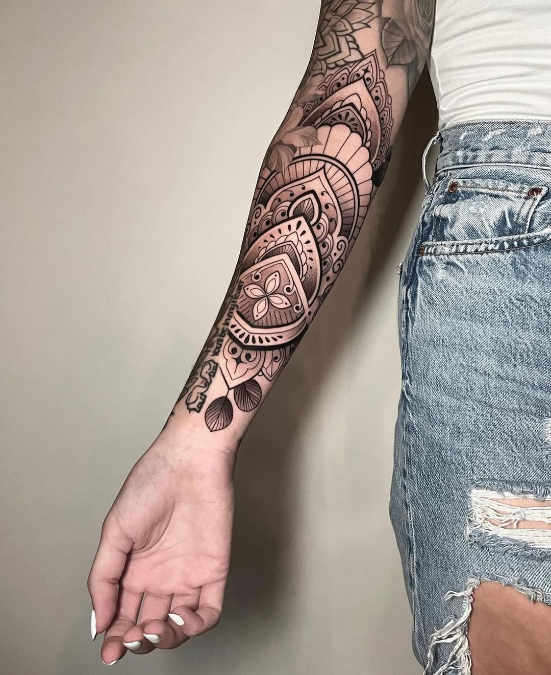 Full Circle Tattoo
