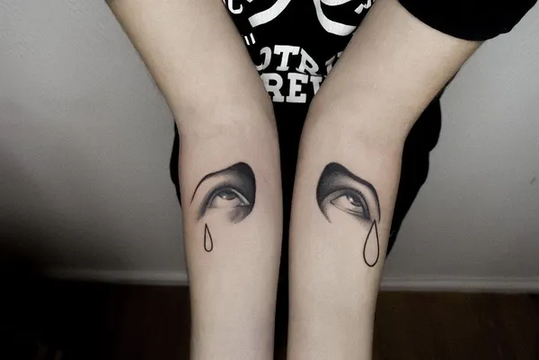 Full Circle Tattoo