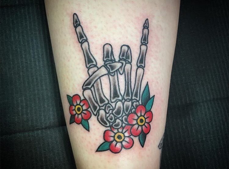 Full Circle Tattoo