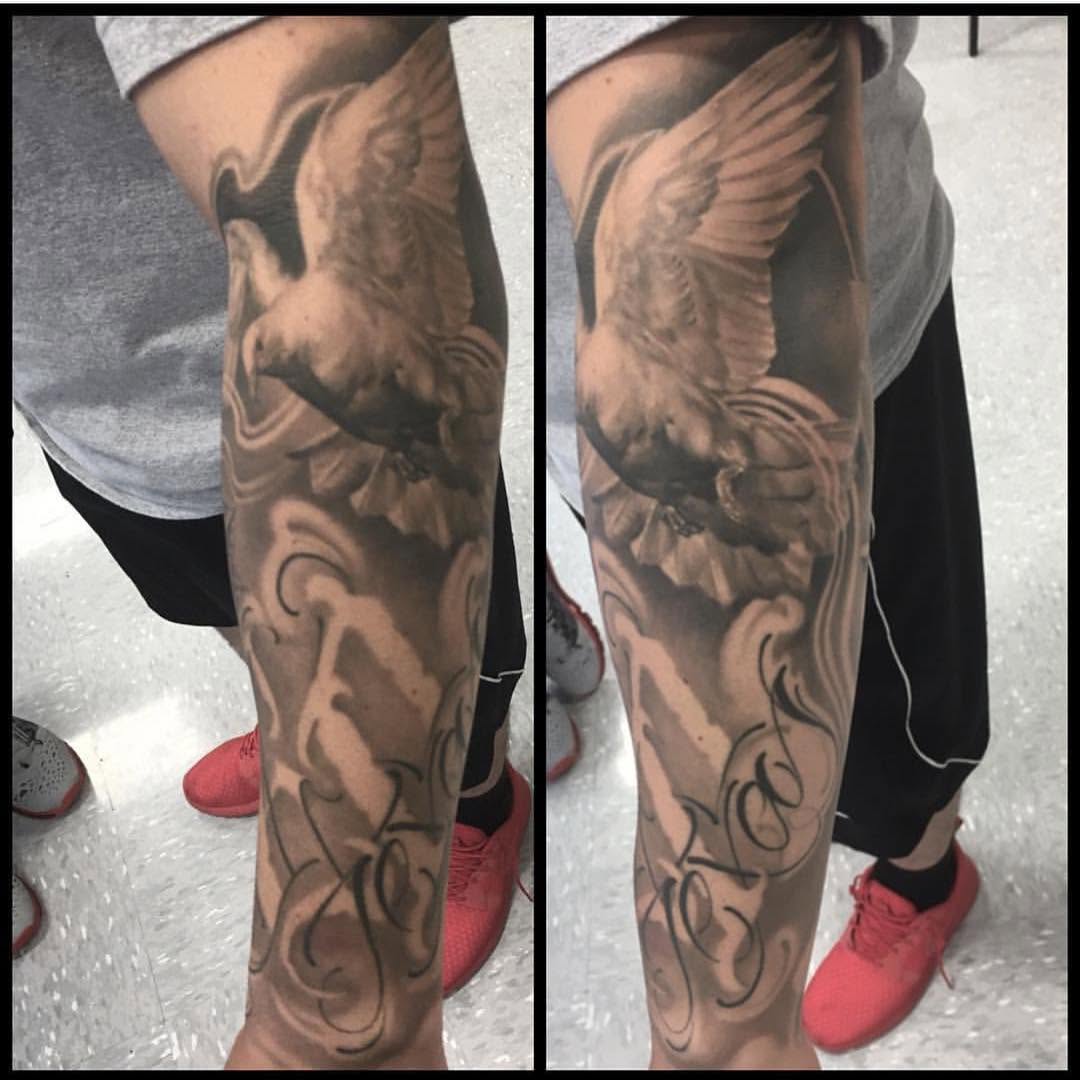 Full Circle Tattoo